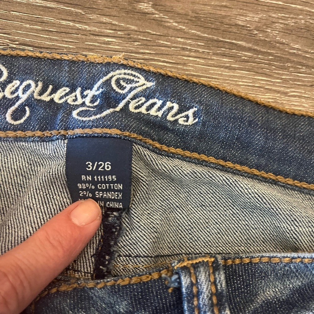 Request distressed decorated blue jeans pants - Picture 8 of 10